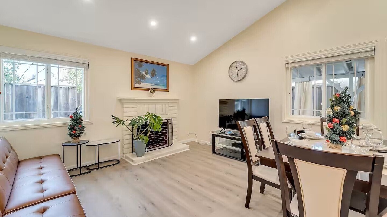 Photo of Livingroom in East San Jose