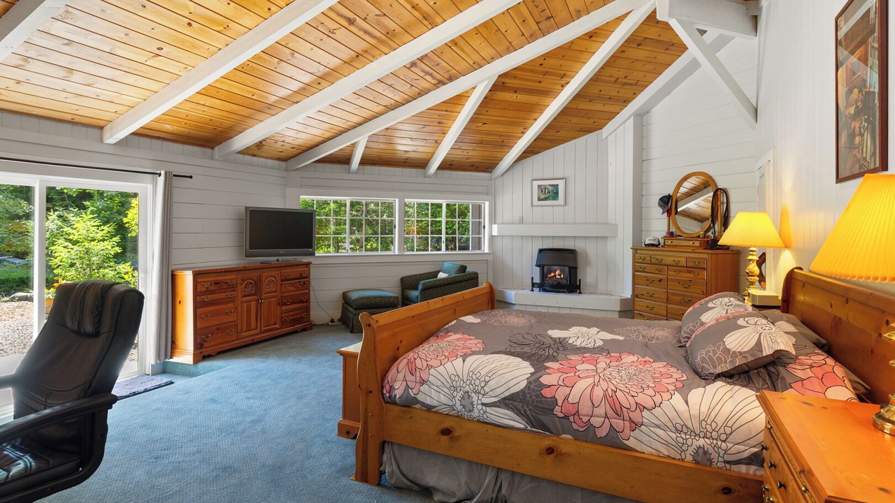 Photo of Bedroom in Freestone