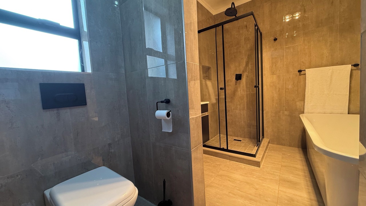 Photo of Bathroom in Moreleta Park
