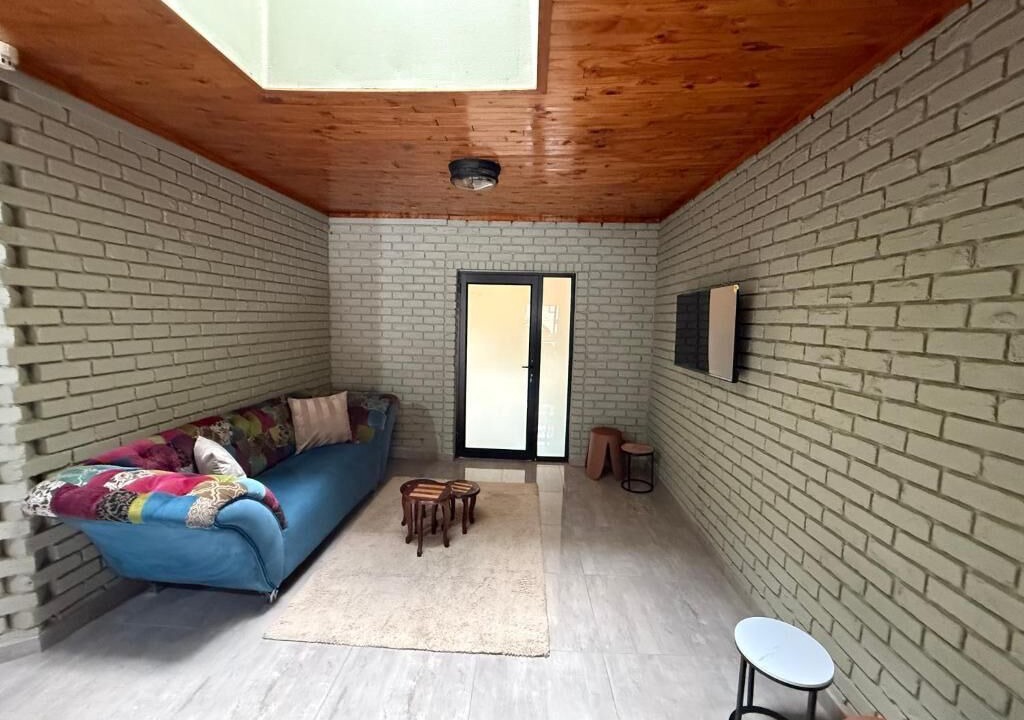 Photo of Livingroom in Moreleta Park