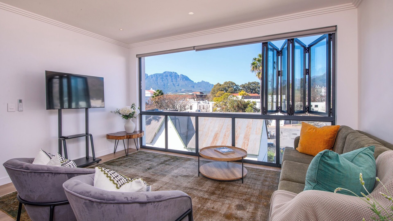 Photo of Livingroom in Stellenbosch Central