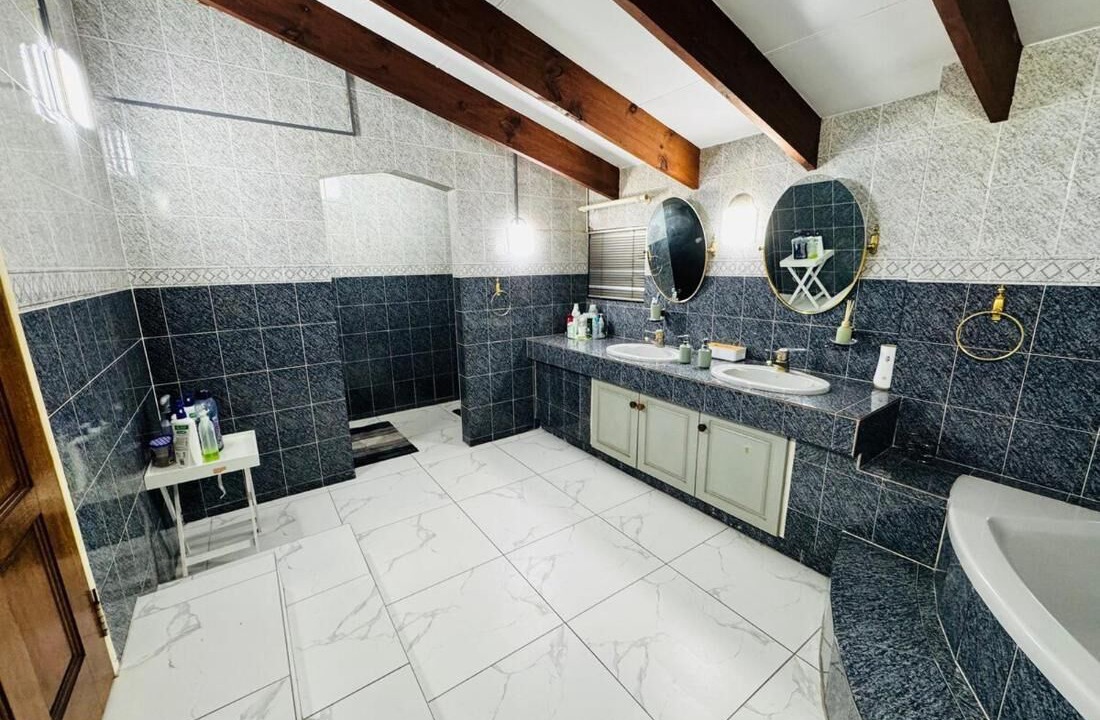 Photo of Bathroom in Woodmead