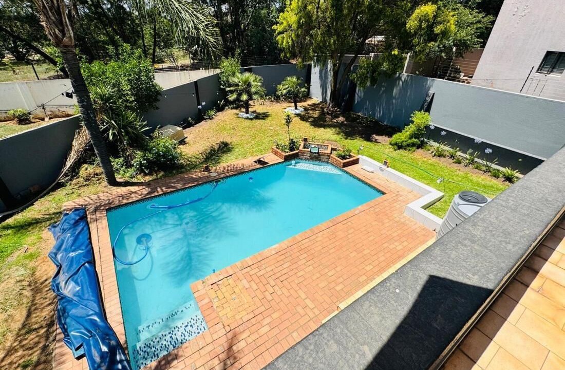 Photo of Outdoor in Woodmead
