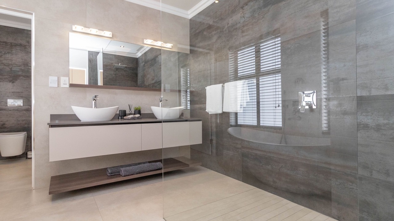 Photo of Bathroom in Westcliff