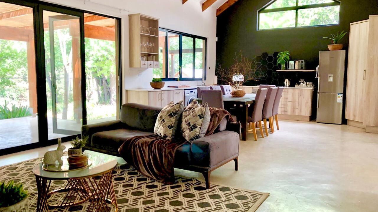 Photo of Livingroom in Woodmead