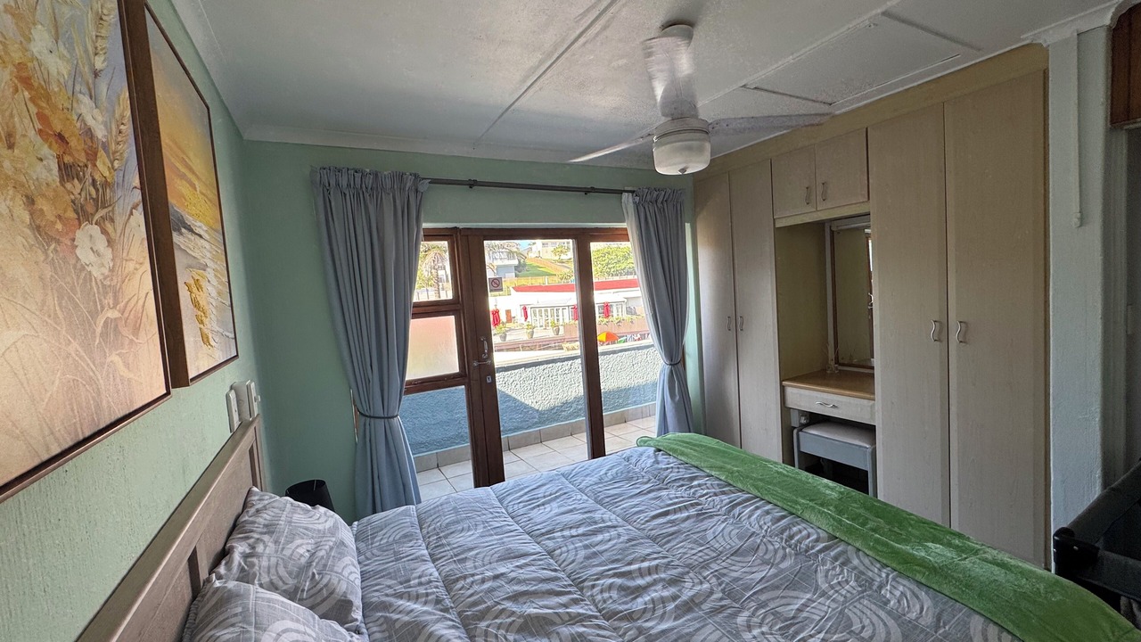 Photo of Bedroom in Manaba Beach