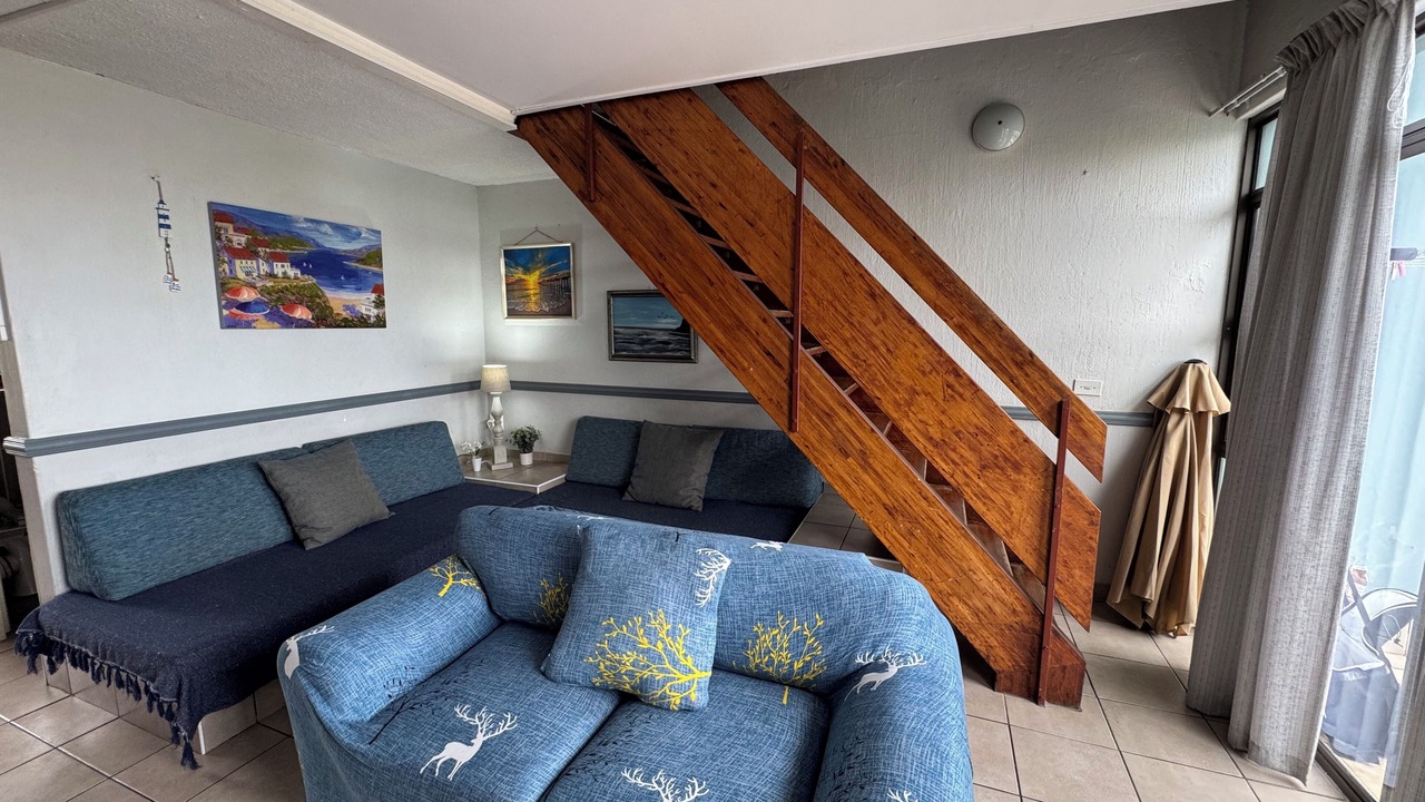 Photo of Livingroom in Manaba Beach