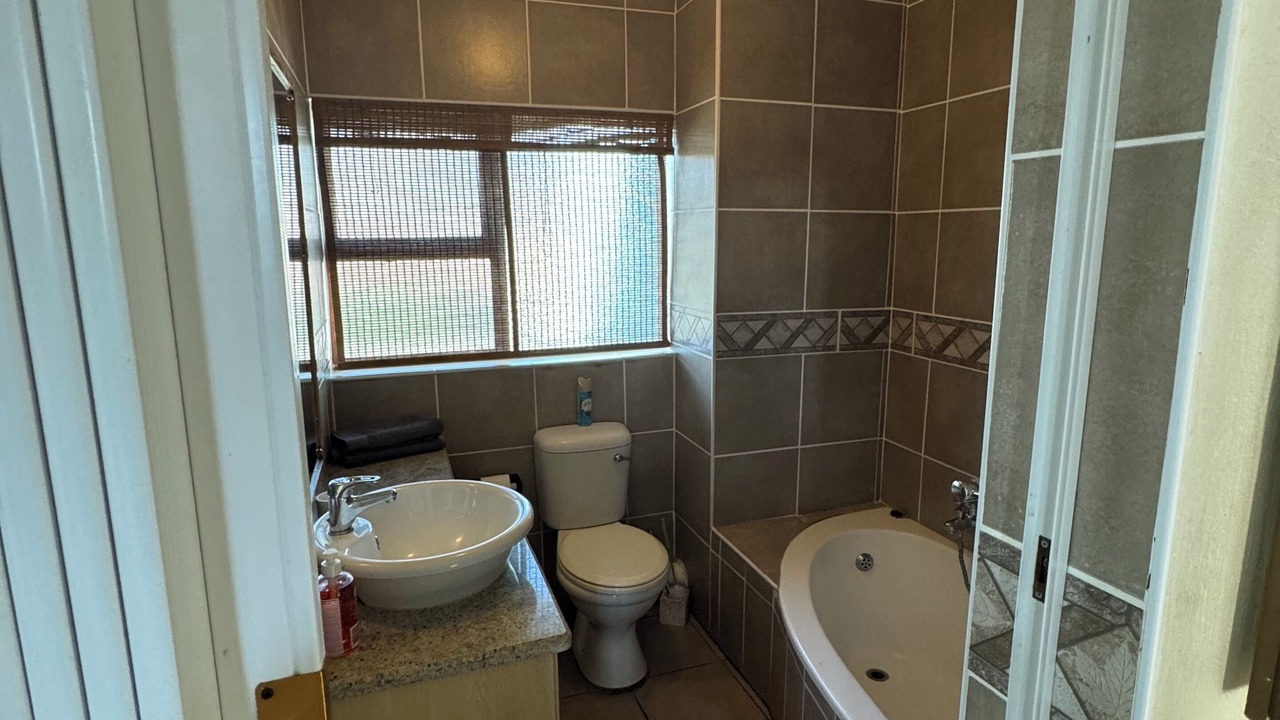 Photo of Bathroom in Manaba Beach