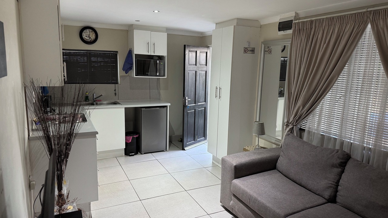Photo of Livingroom in Edenvale