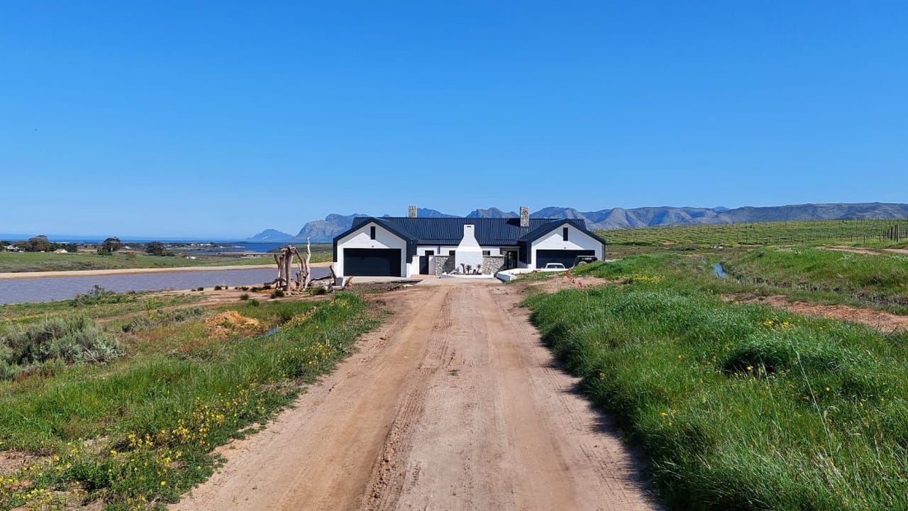 Photo of Outdoor in Elgin