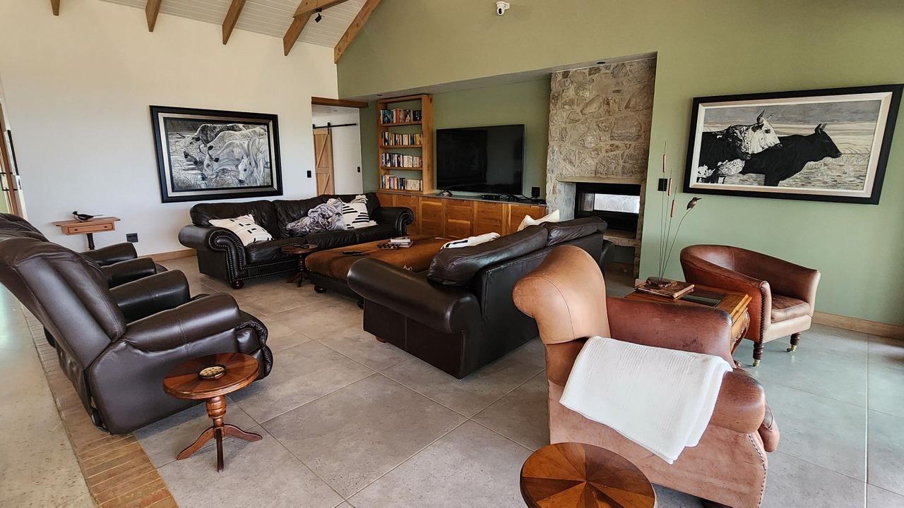 Photo of Livingroom in Elgin