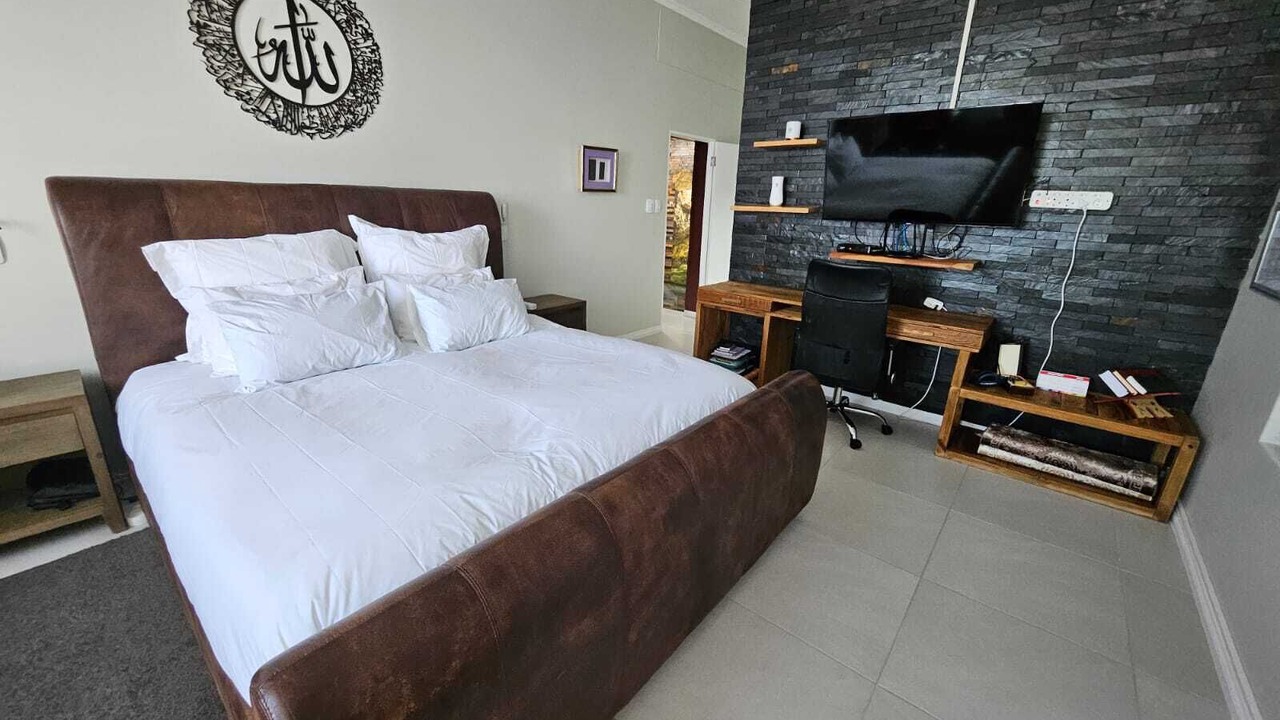Photo of Bedroom in Pinnacle Point