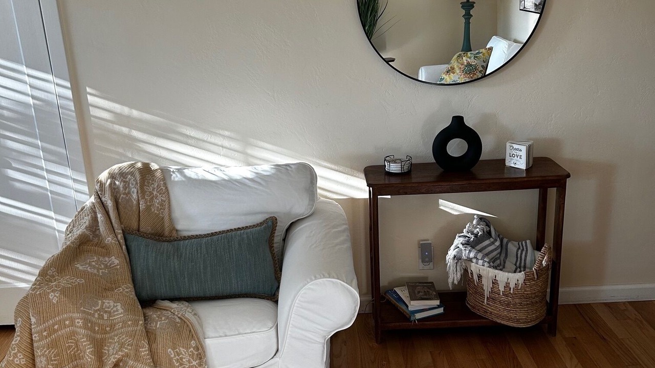Photo of Livingroom in East Sacramento
