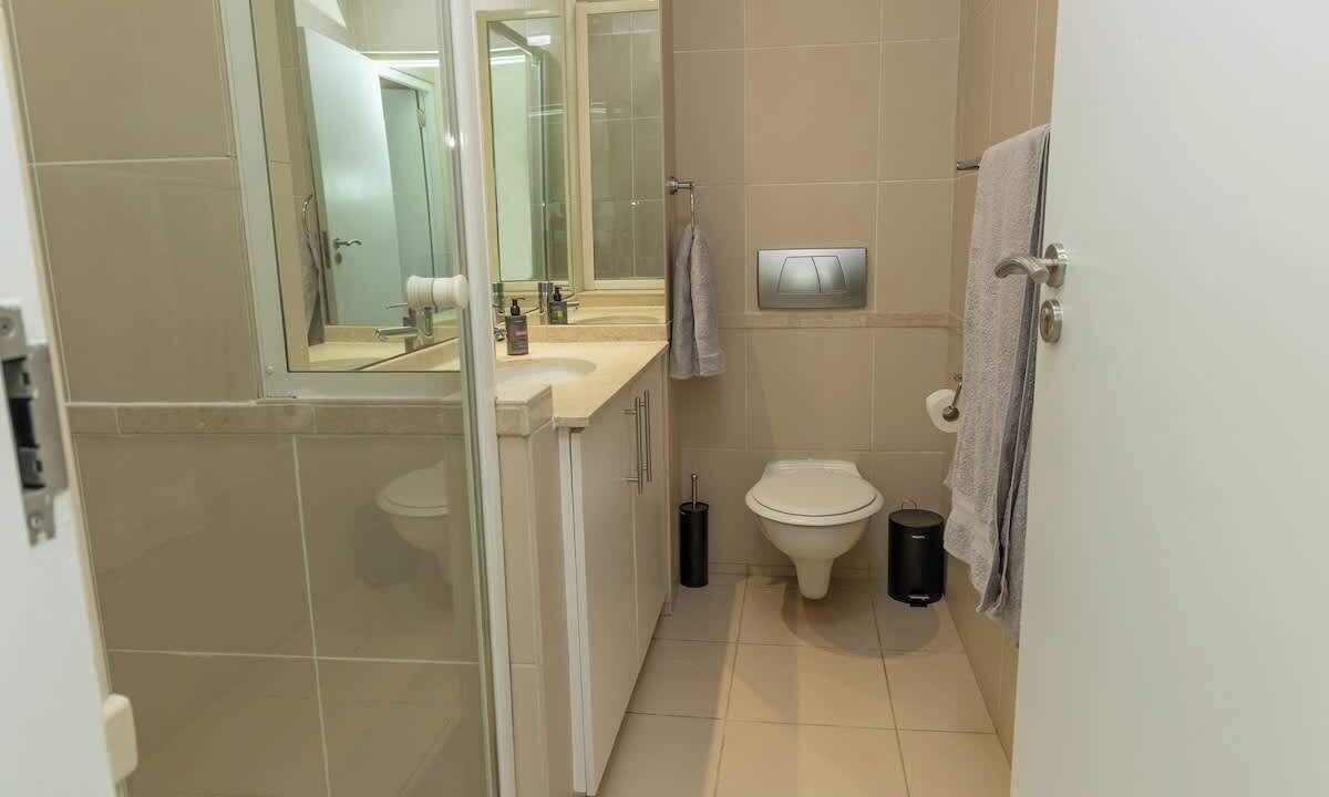 Photo of Bathroom in Lagoon Beach