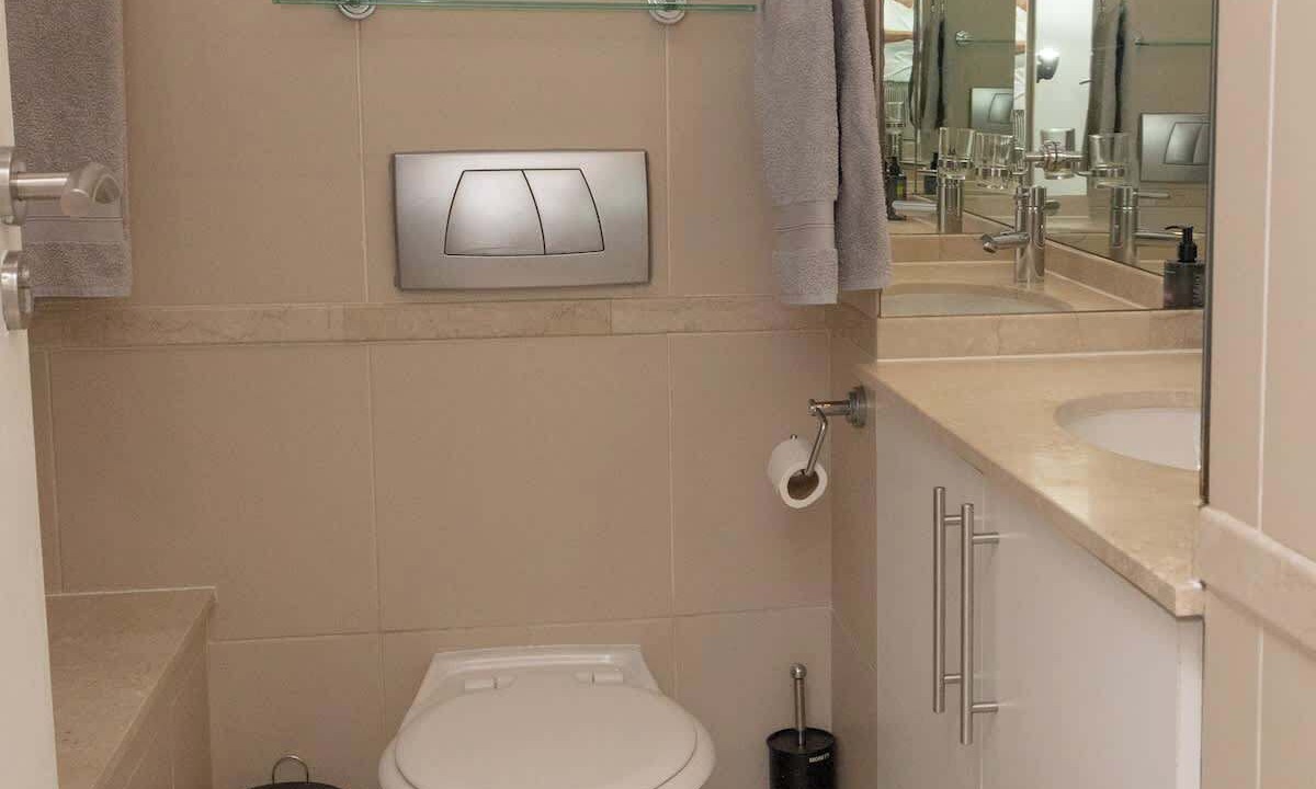 Photo of Bathroom in Lagoon Beach