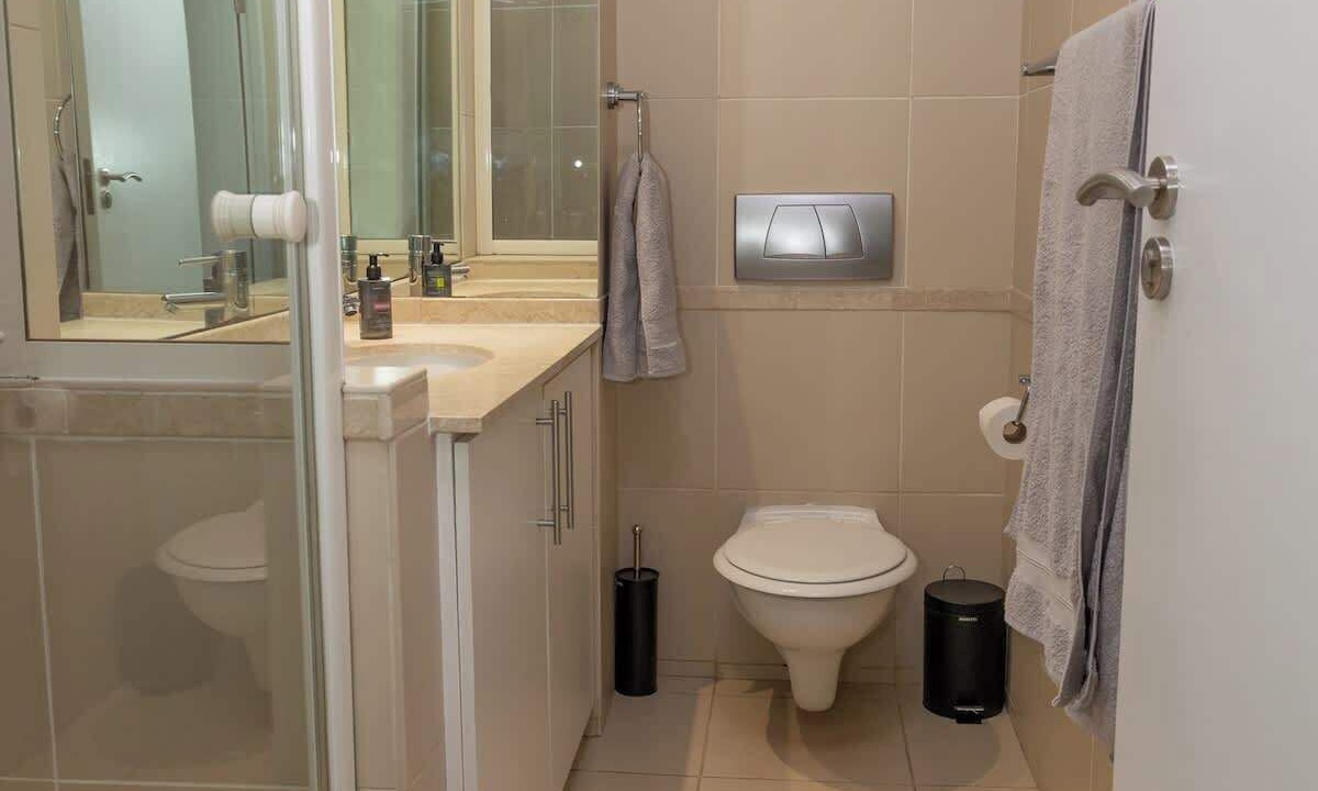 Photo of Bathroom in Lagoon Beach
