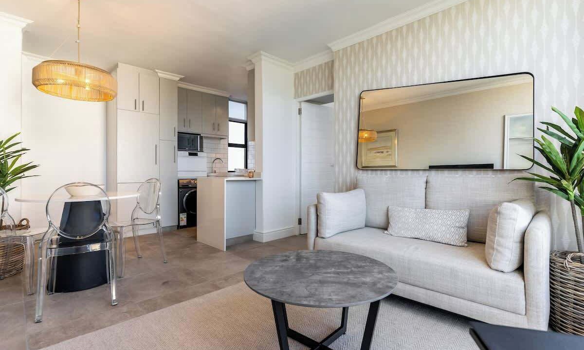 Photo of Livingroom in Milnerton