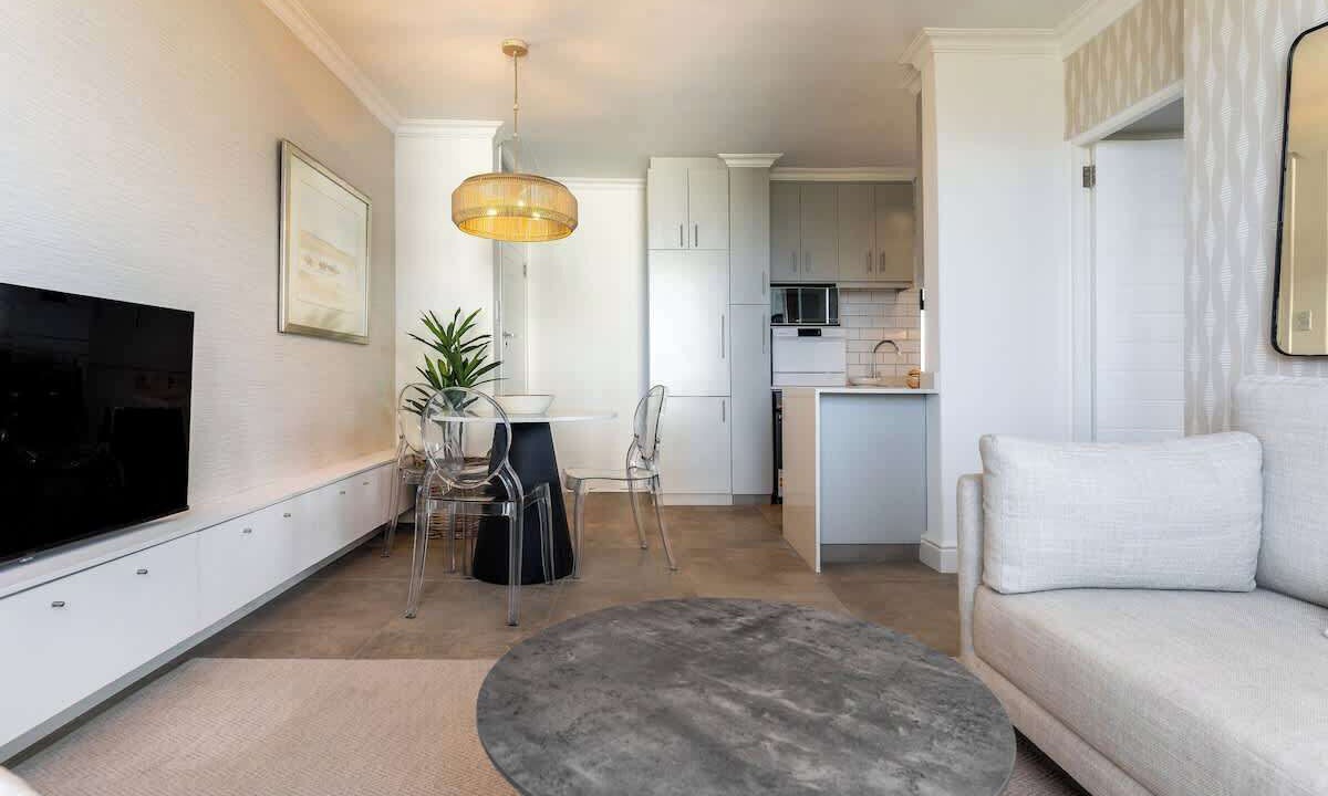 Photo of Livingroom in Milnerton