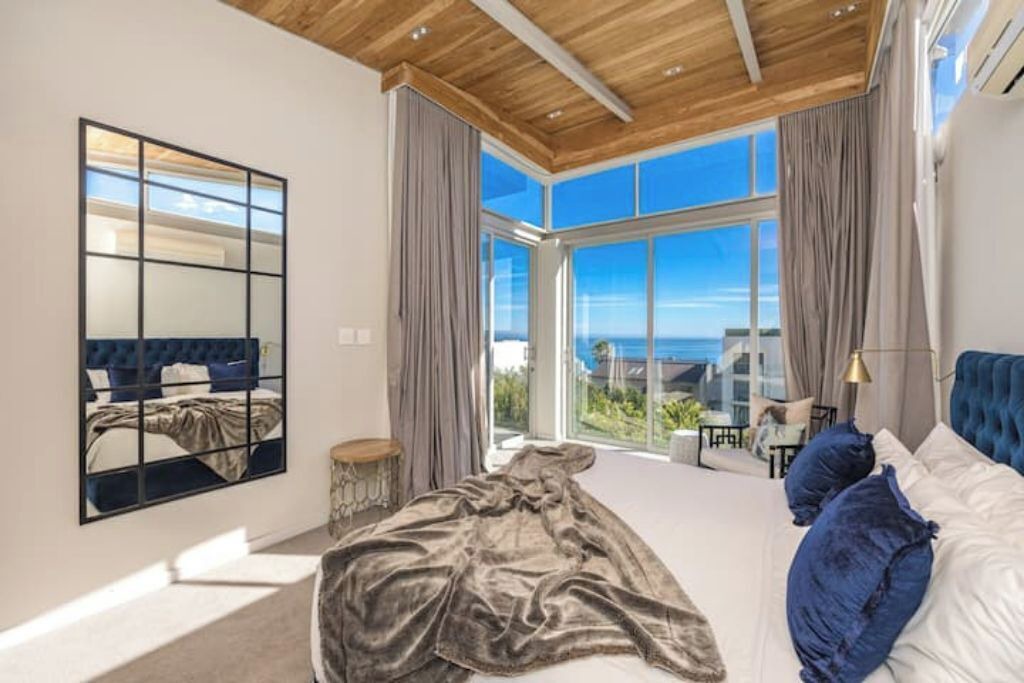 Photo of Bedroom in Sea Point