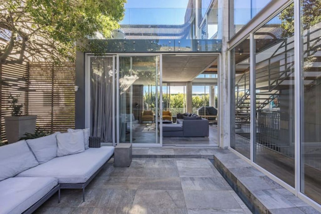 Photo of Patio Balcony in Sea Point