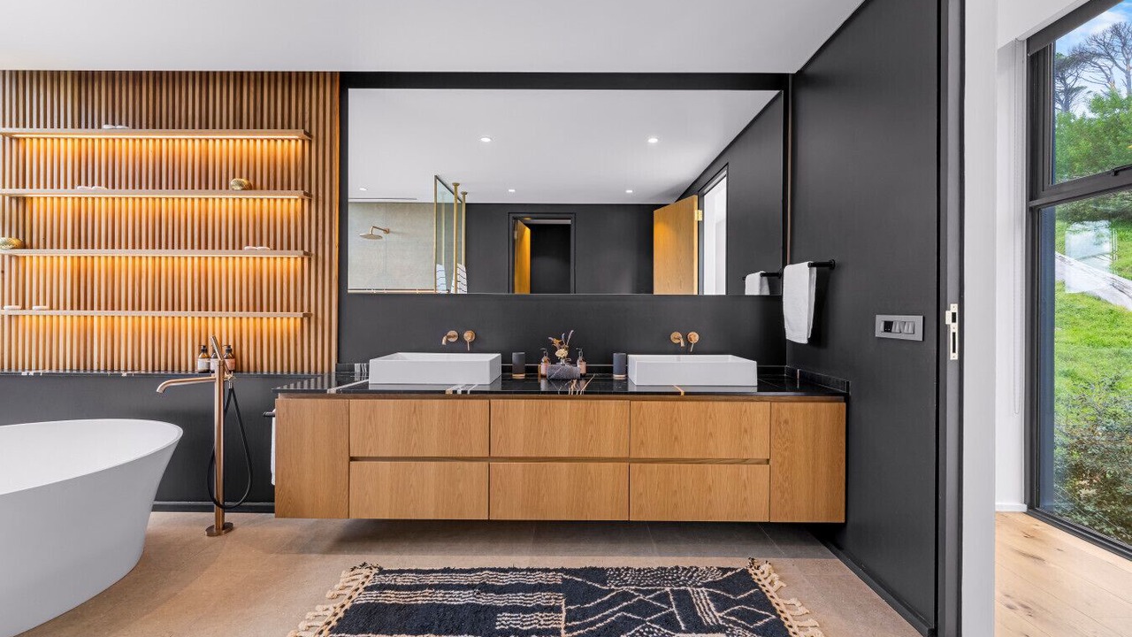 Photo of Bathroom in Cape Town City Centre