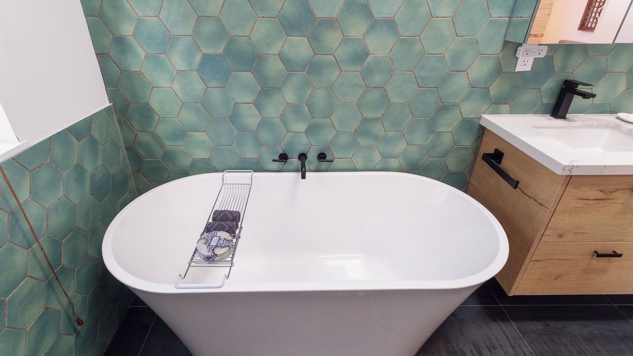Photo of Bathroom in West Oakland
