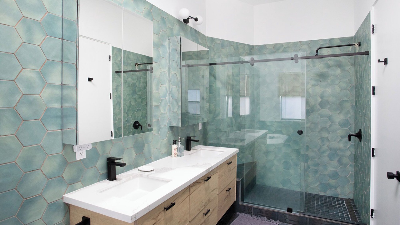 Photo of Bathroom in West Oakland