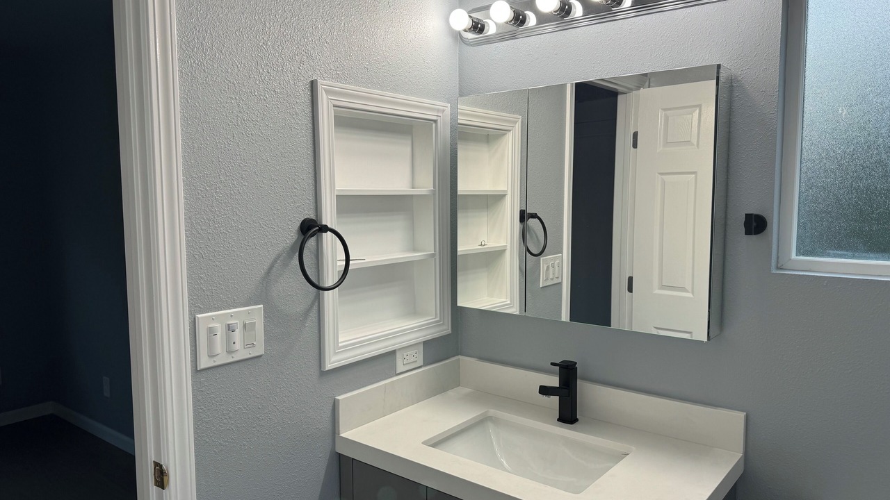 Photo of Bathroom in Roosevelt