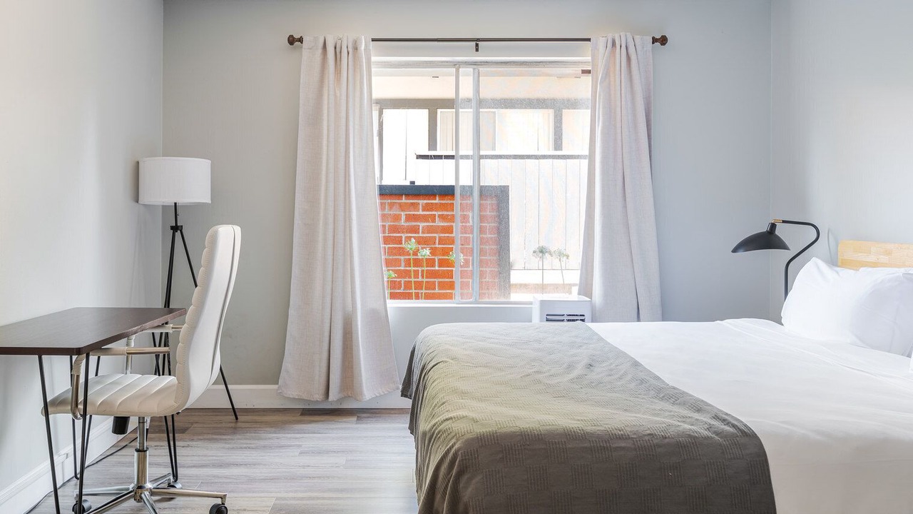 Photo of Bedroom in University South