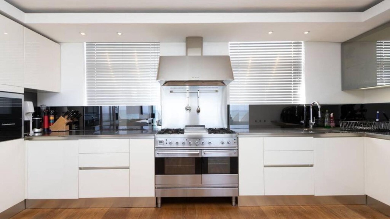 Photo of Kitchen in Lagoon Beach