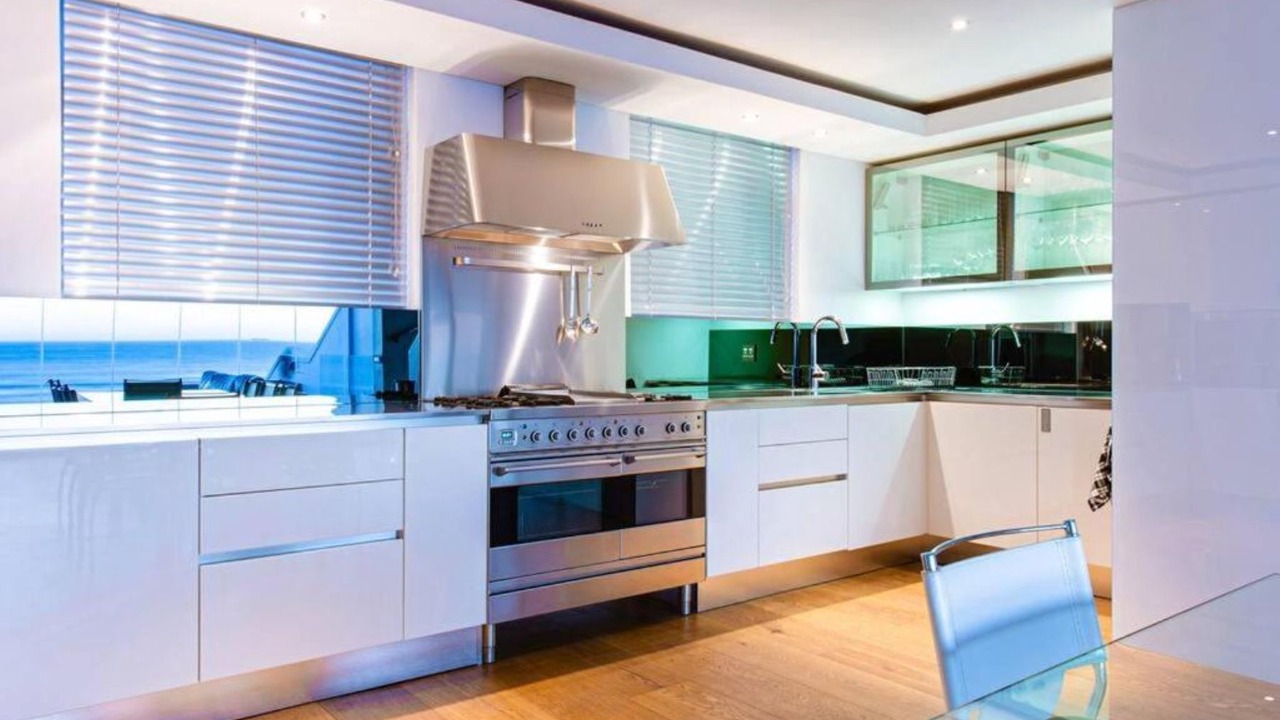 Photo of Kitchen in Lagoon Beach