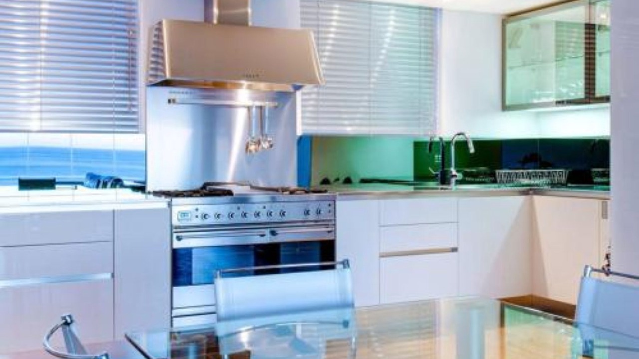 Photo of Kitchen in Lagoon Beach