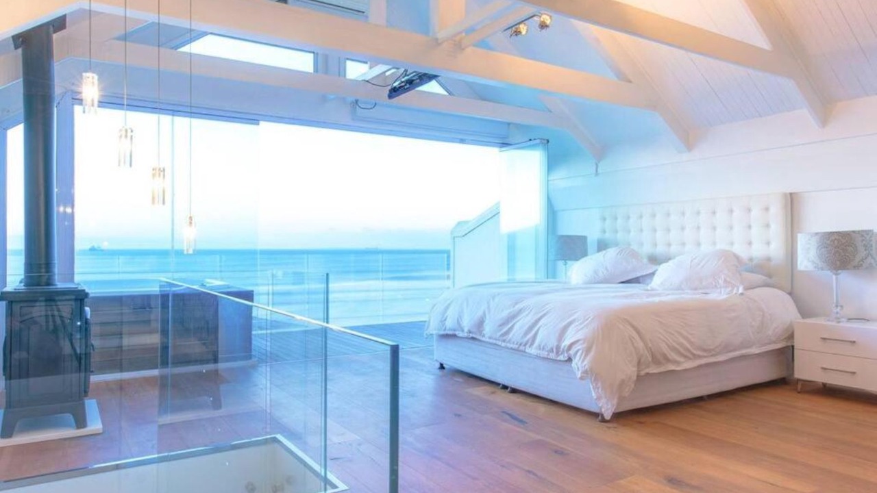 Photo of Bedroom in Lagoon Beach