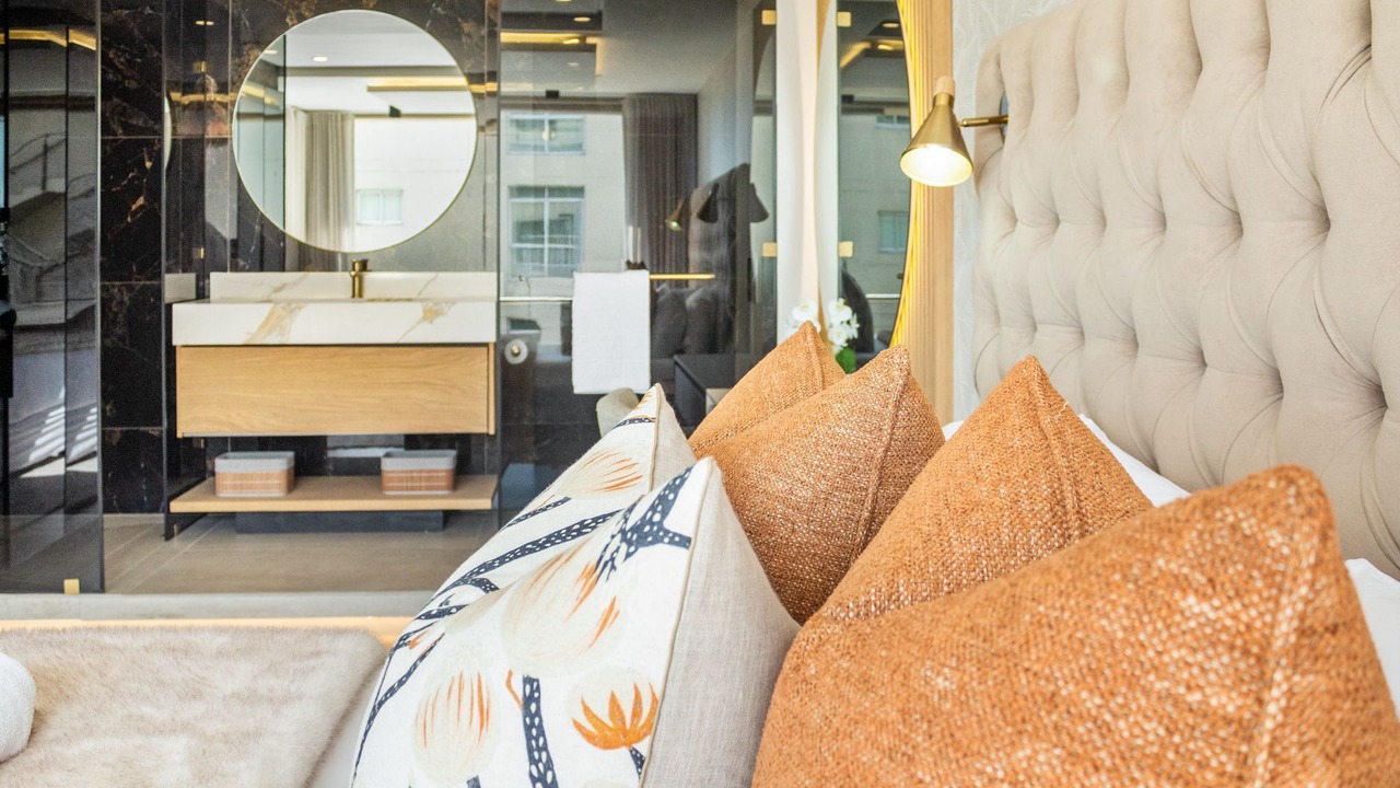 Photo of Bedroom in Lagoon Beach