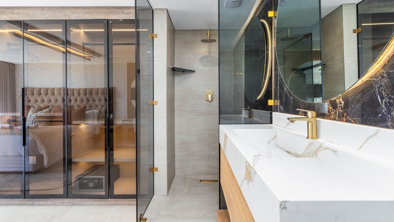 Photo of Bathroom in Lagoon Beach
