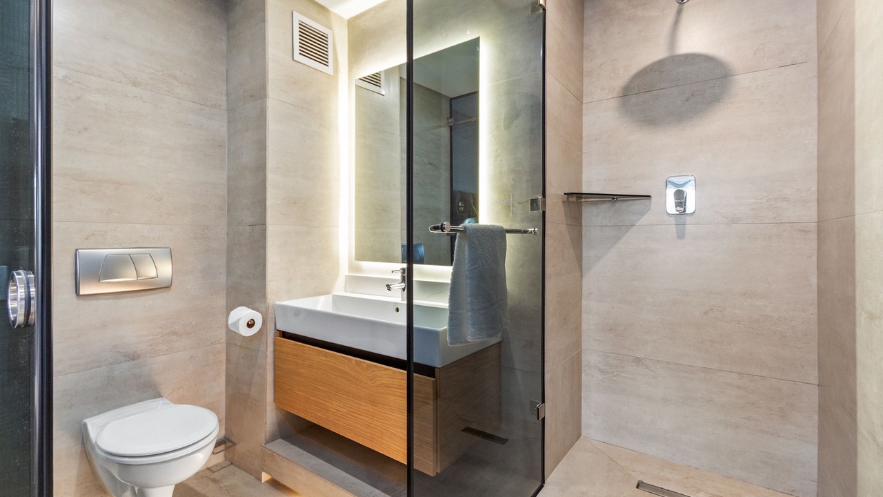 Photo of Bathroom in Lagoon Beach