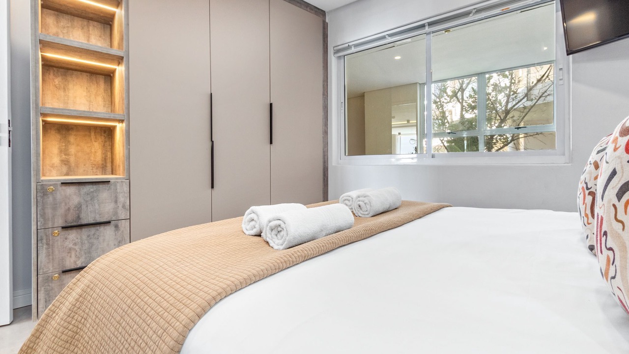 Photo of Bedroom in Lagoon Beach