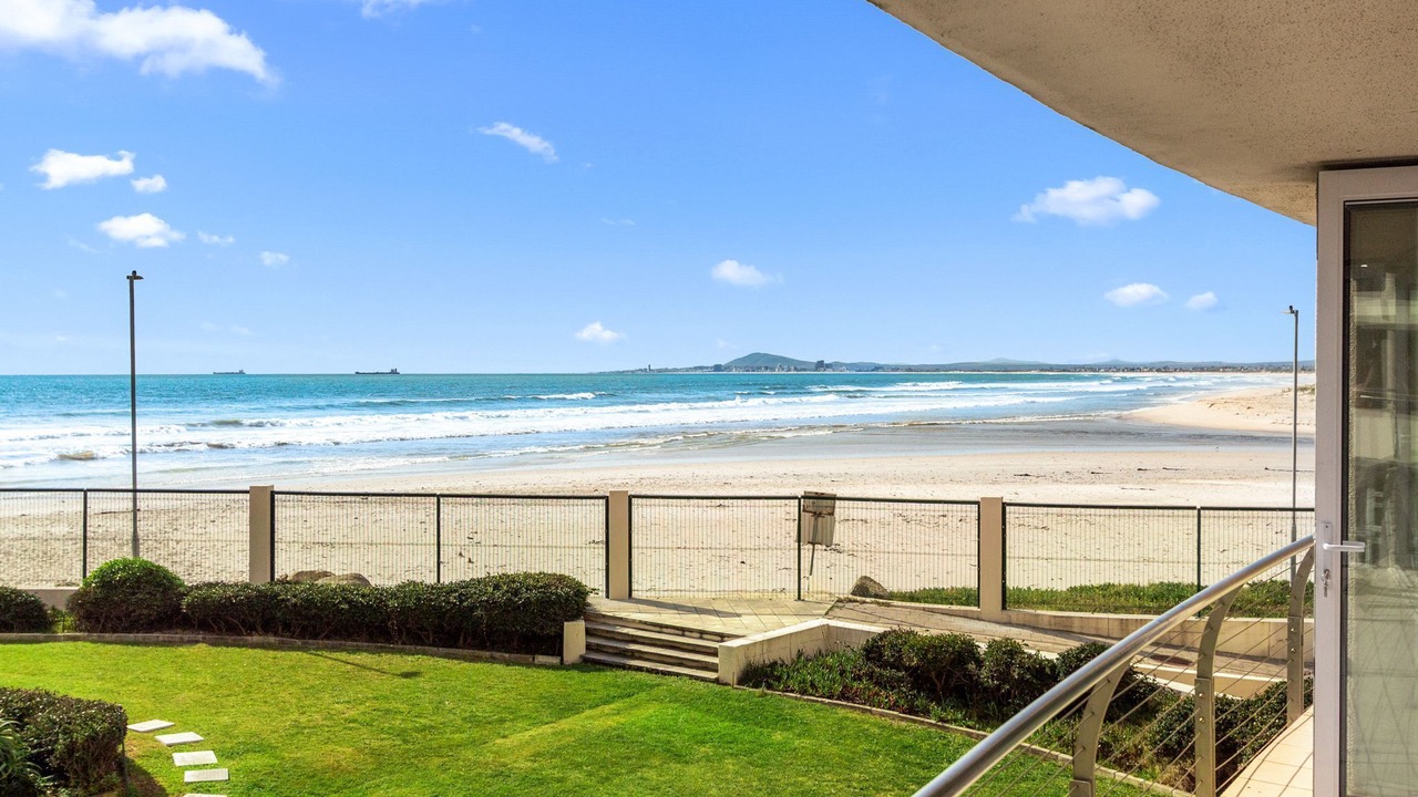 Photo of Outdoor in Lagoon Beach