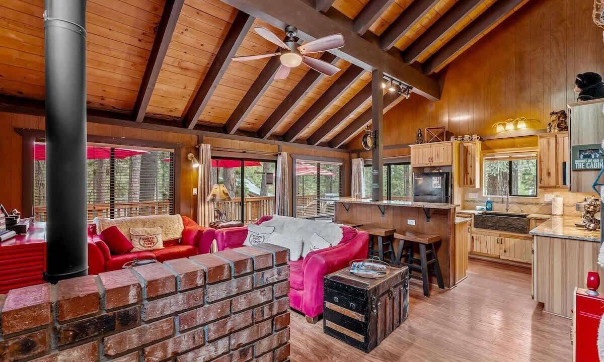 Photo of Livingroom in Homewood