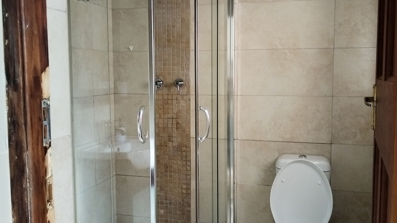 Photo of Bathroom in Greater Johannesburg Metropolitan Area
