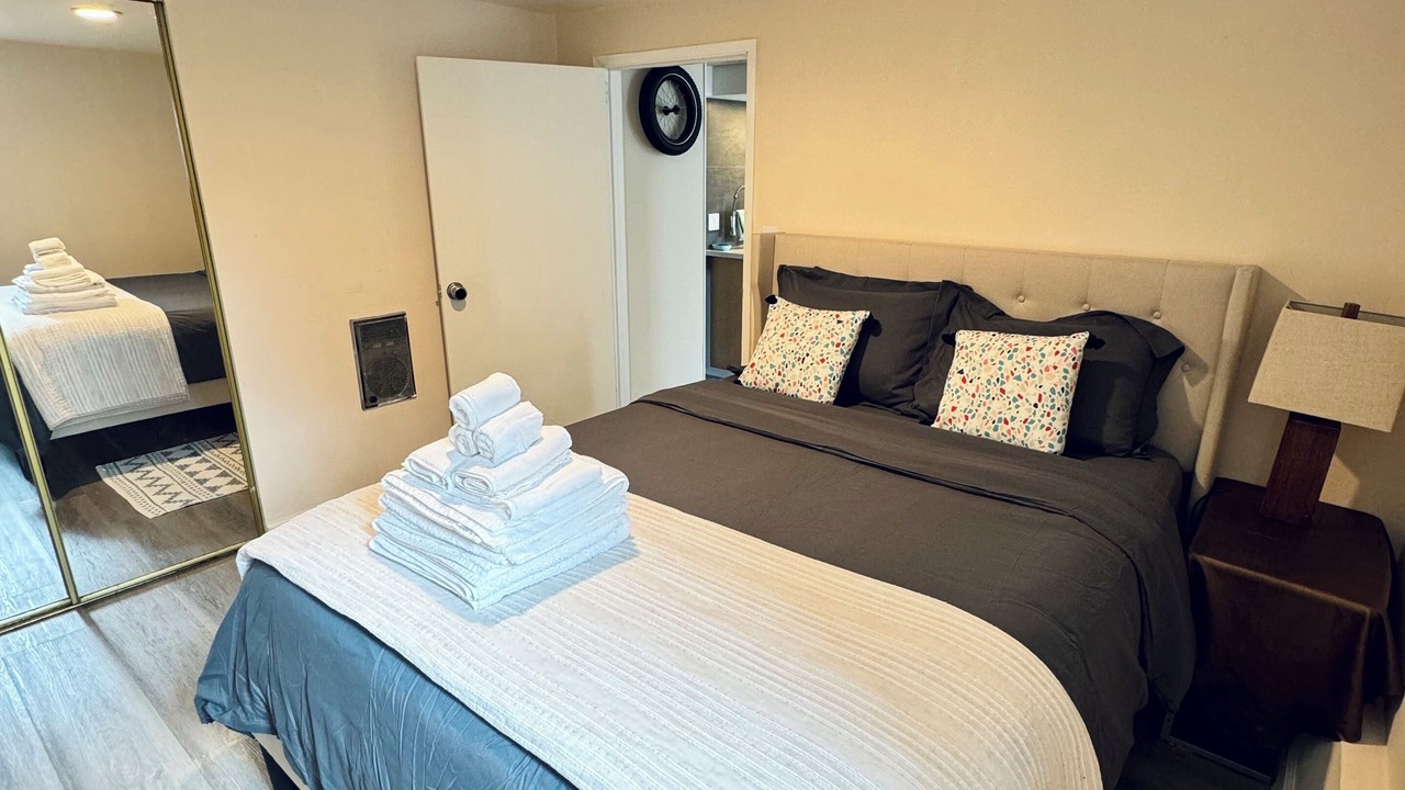 Photo of Bedroom in Outer Sunset