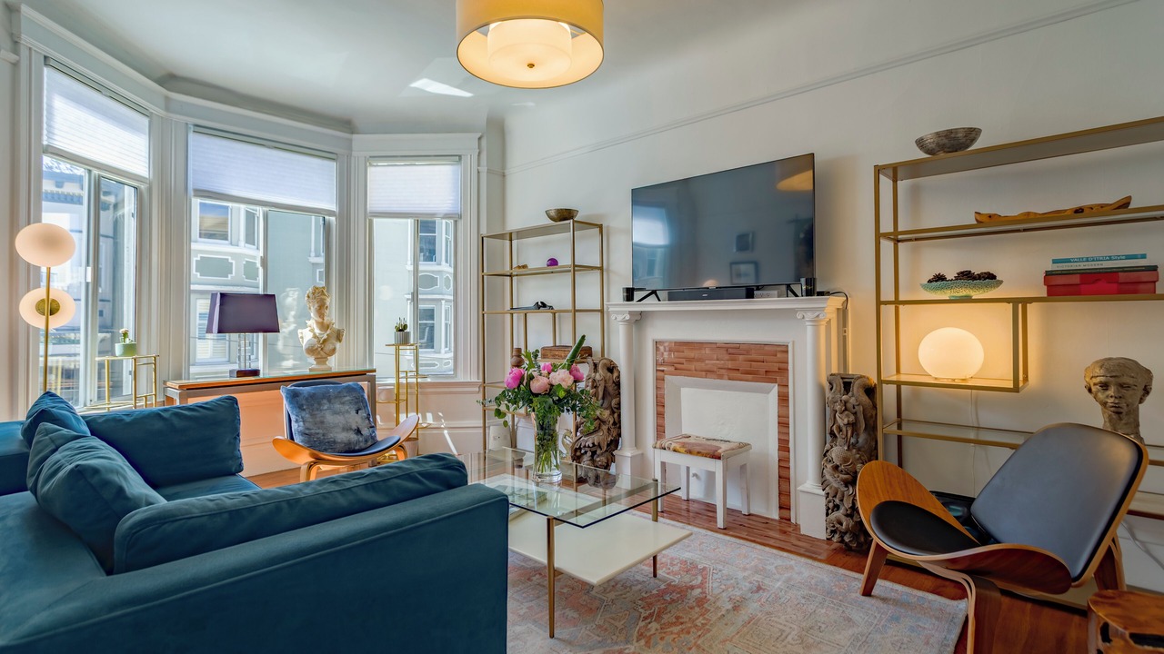 Photo of Livingroom in Nob Hill