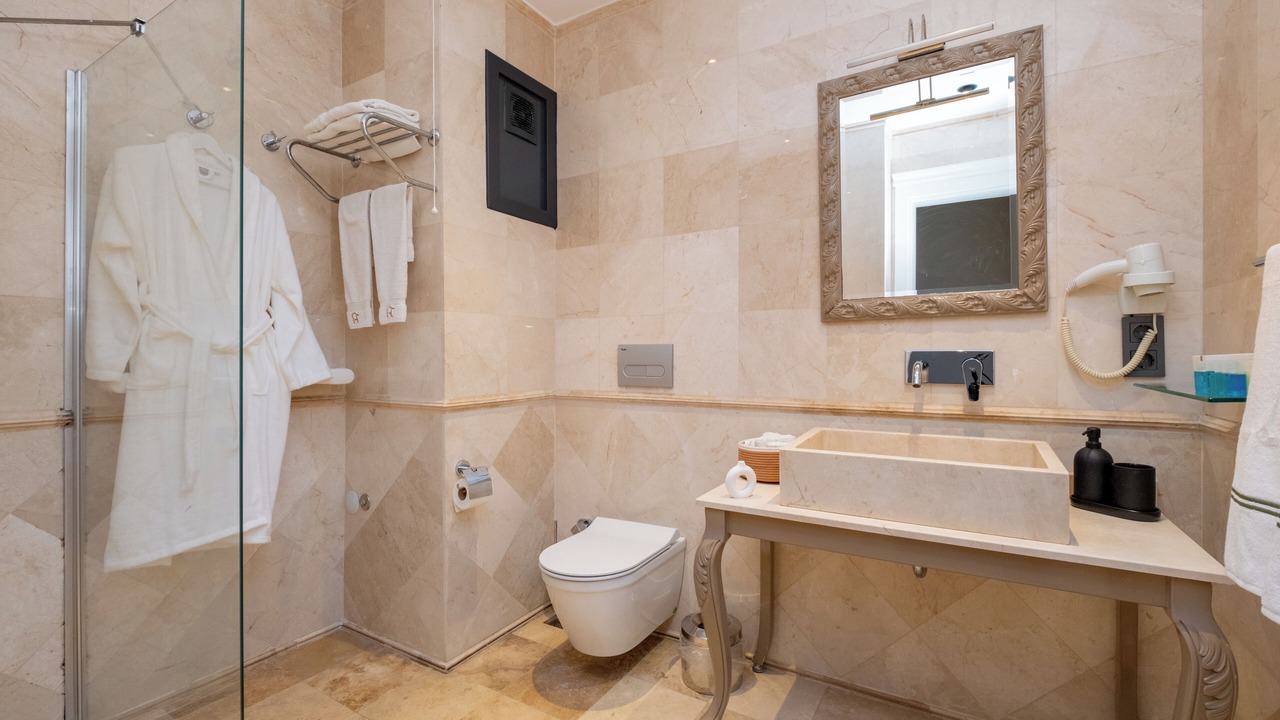 Photo of Bathroom in Cihangir
