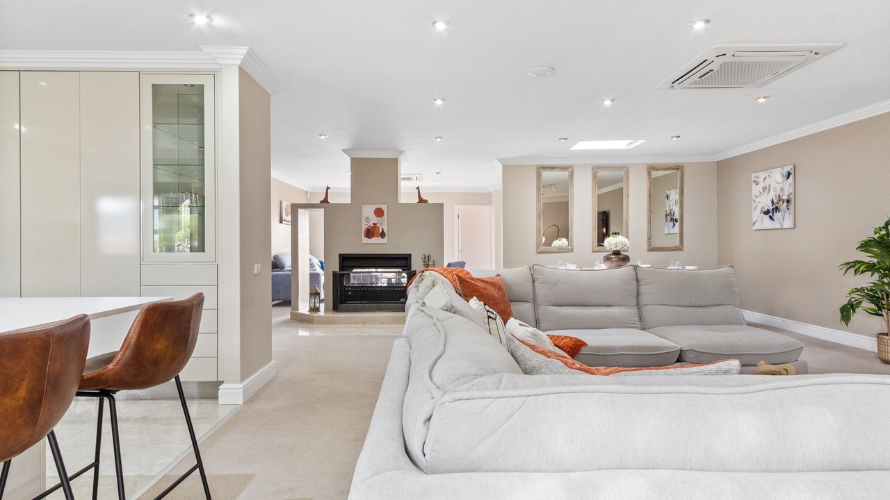 Photo of Livingroom in West Beach