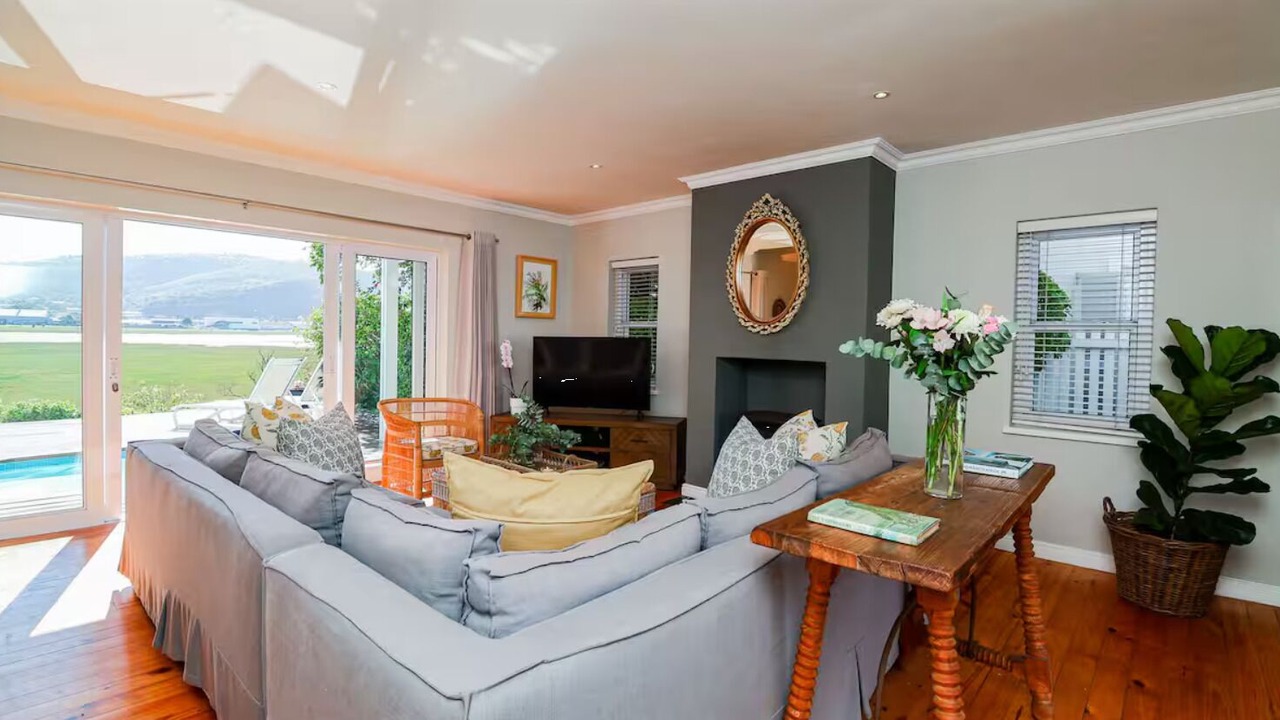 Photo of Livingroom in Knysna
