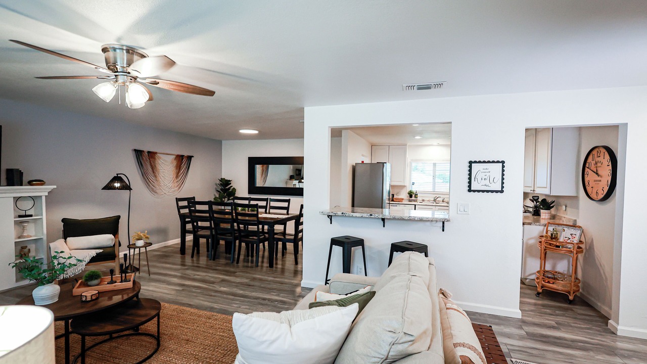 Photo of Livingroom in Sacramento