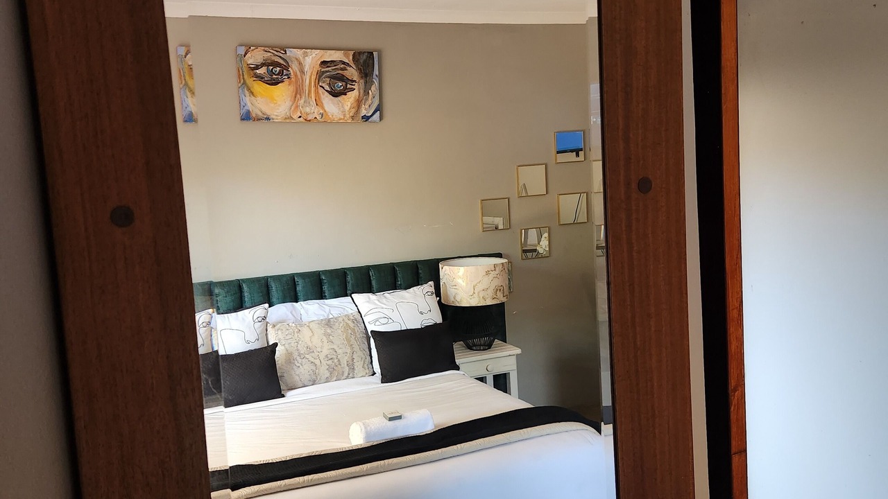 Photo of Bedroom in Muckleneuk