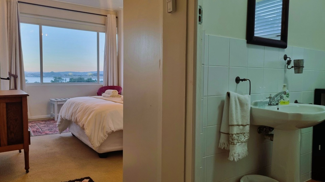 Photo of Bathroom in Strand