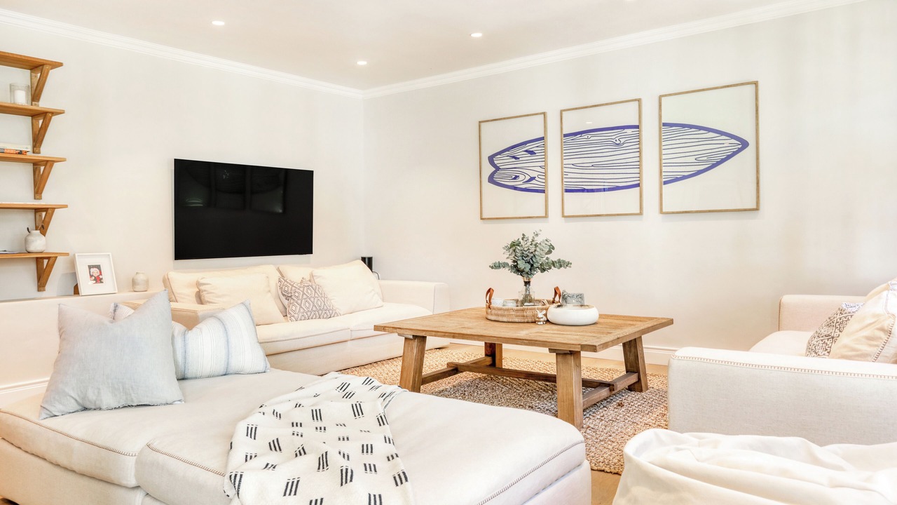 Photo of Livingroom in Newlands