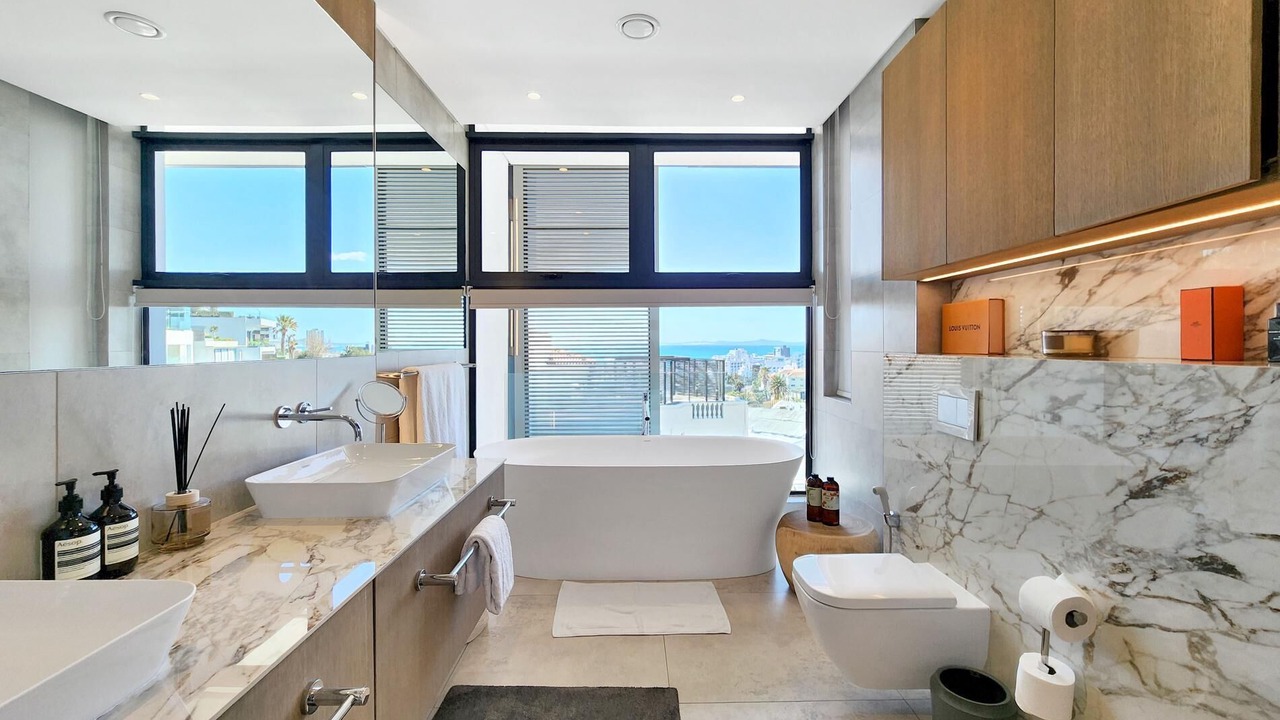 Photo of Bathroom in Bantry Bay